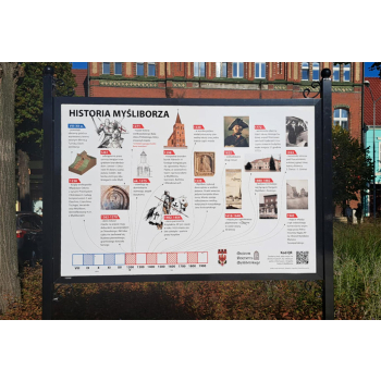 Tablica informacyjna dekoracyjna na słupkach 120 x 80 cm